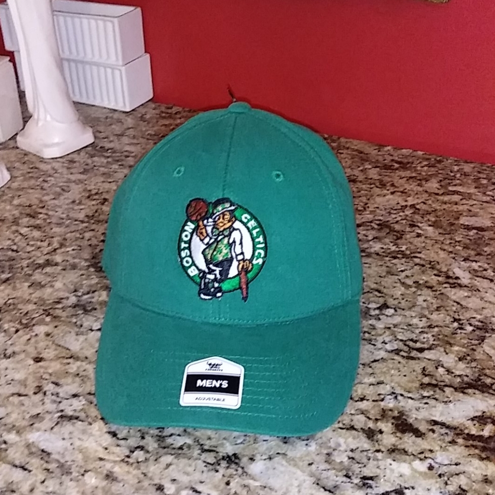 FAN FAVORITE NBA BOSTON CELTICS CAP